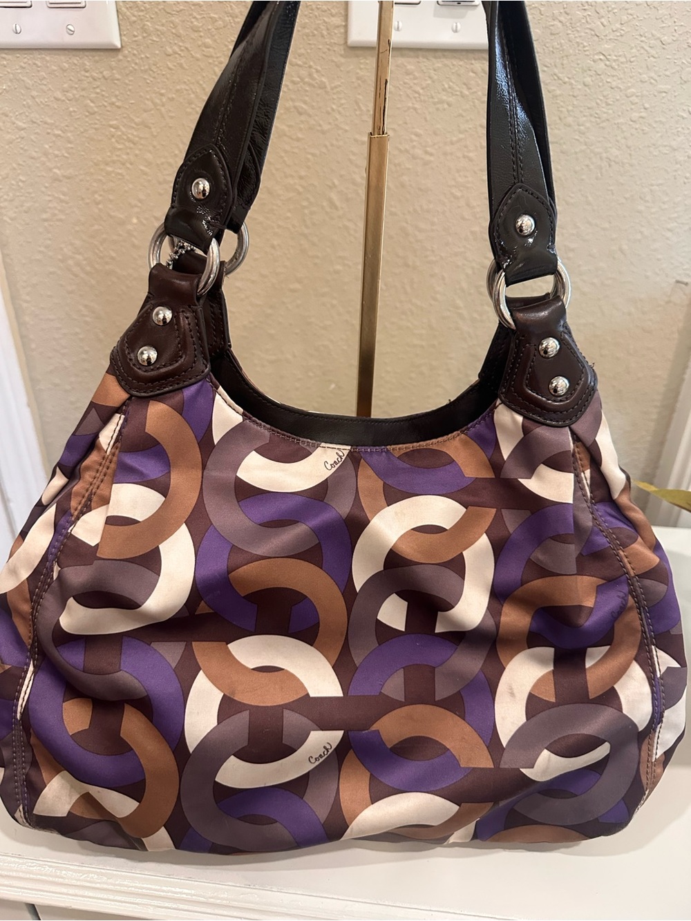 Coach Stylish Purple Patterned Shoulder Bag - Picture 4 of 6